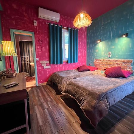 Antares Boutique Guesthouse Perama  Dış mekan fotoğraf