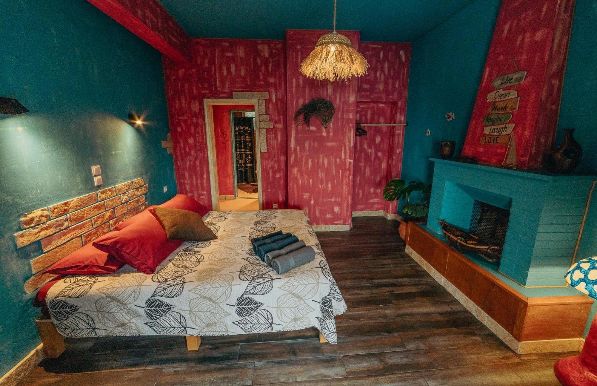 Antares Boutique Guesthouse Perama  Dış mekan fotoğraf